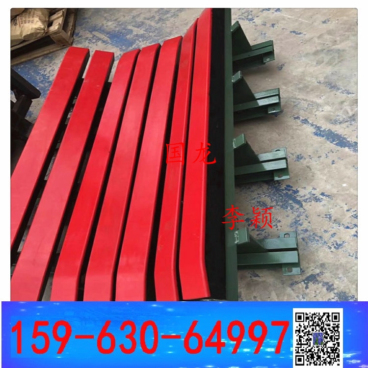 緩沖條的長(zhǎng)度1.4米 超高分子緩沖條75x100mm 聚乙烯材質(zhì)